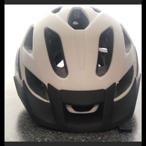 Giant Compel MIPS helmets